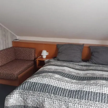 公寓 Apartements 270-275 Mitterdorf 米特菲厄姆恩斯罗伊特