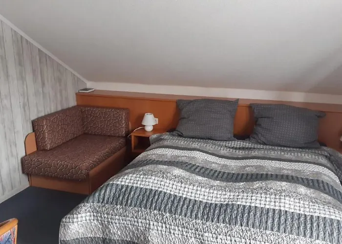 아파트 Apartements 270-275 Mitterdorf 미테르피르미안스로이트
